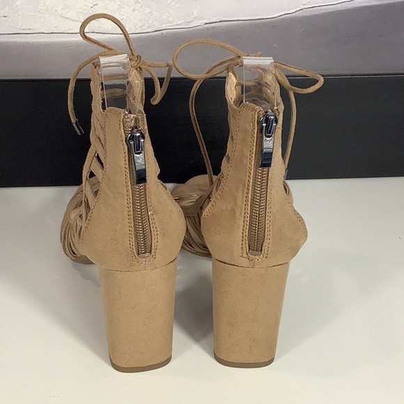 Franco Sarto Ernie Tan Faux Suede Block Heel Open Toe Cage Zip Tie Sandals Sz 8 - Picture 8 of 12
